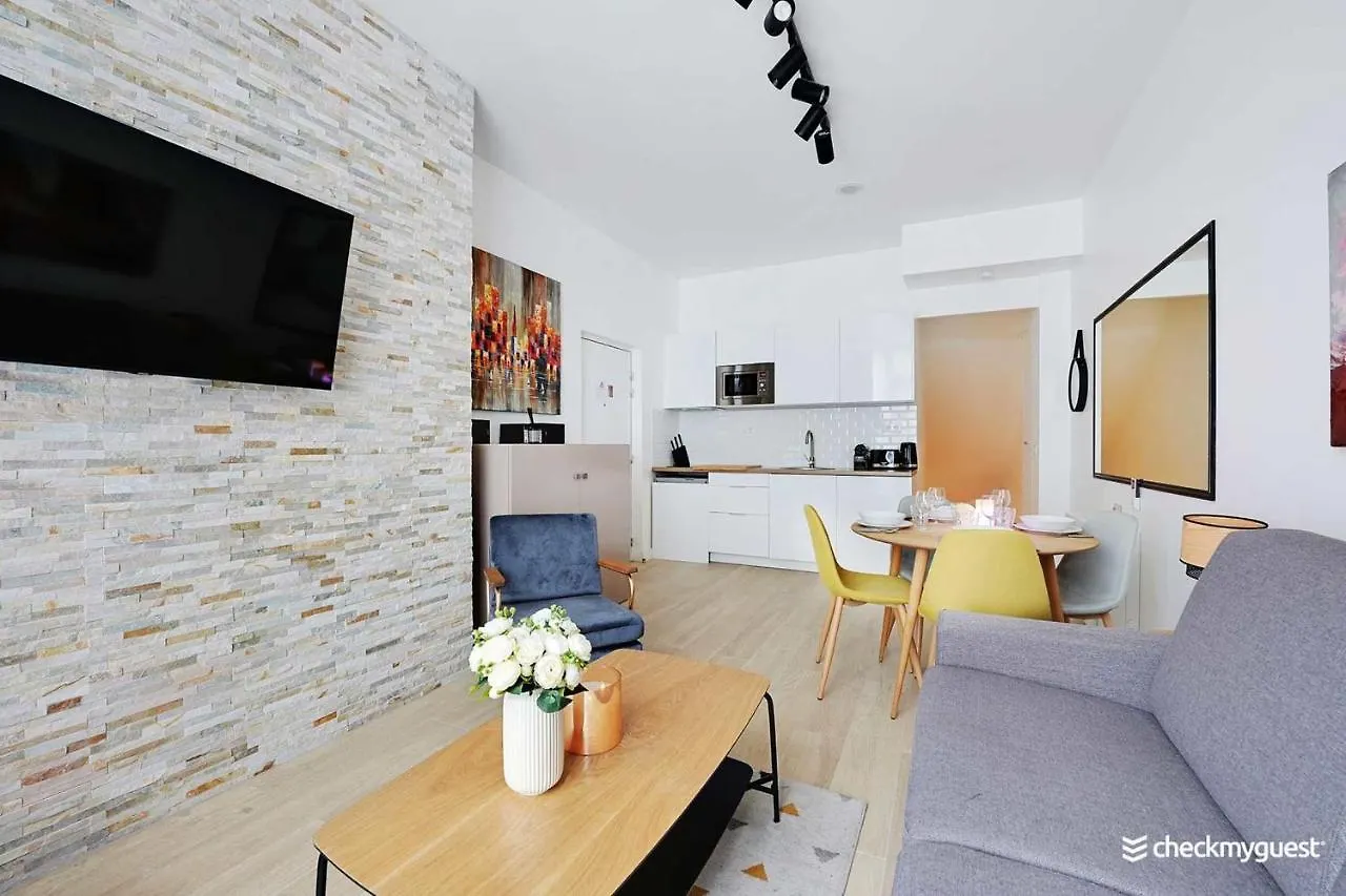 Residence Rochechouart Paris 0*,